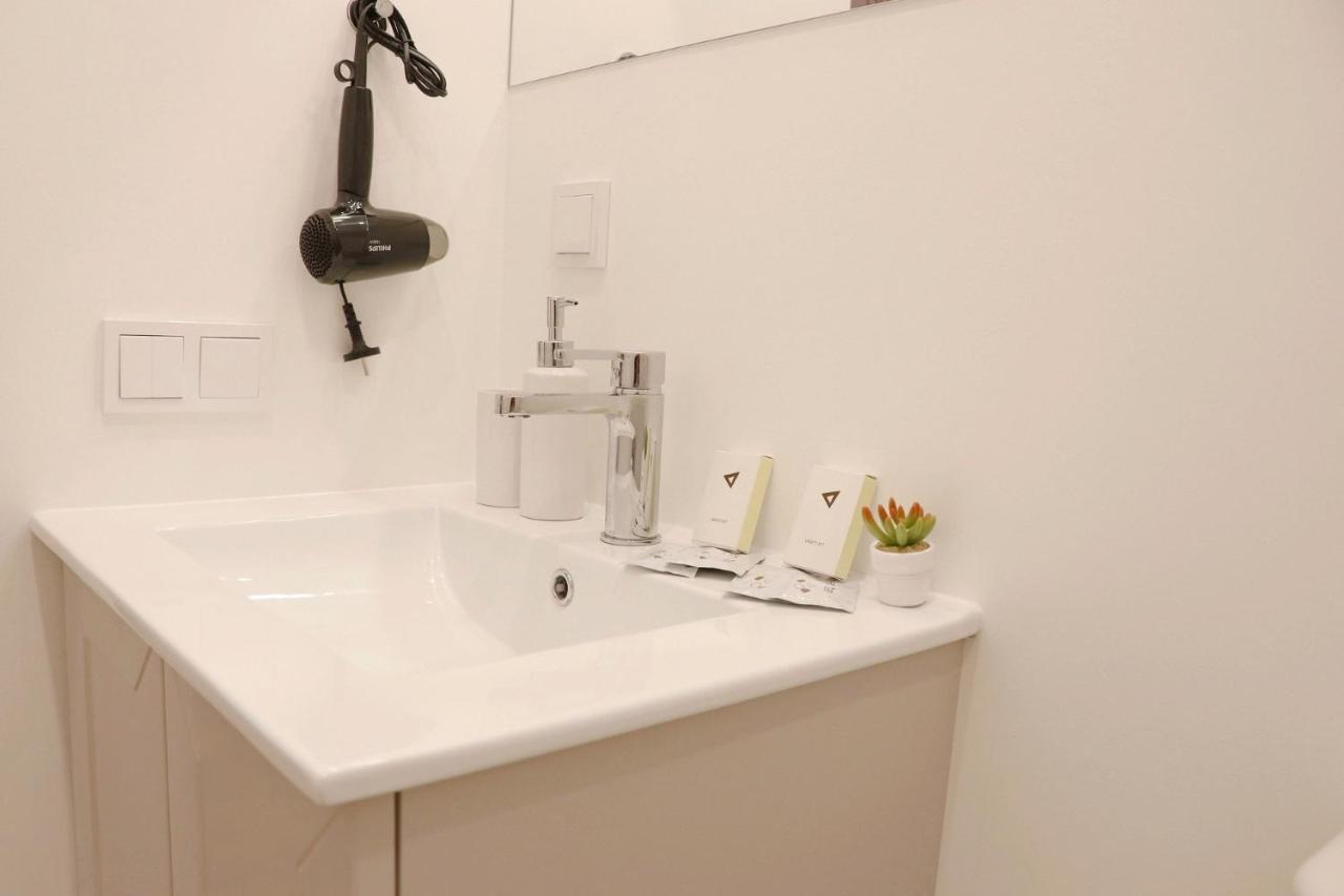 Minimalist Studio Old Town Apartments By Hostlovers Kaunas Eksteriør bilde